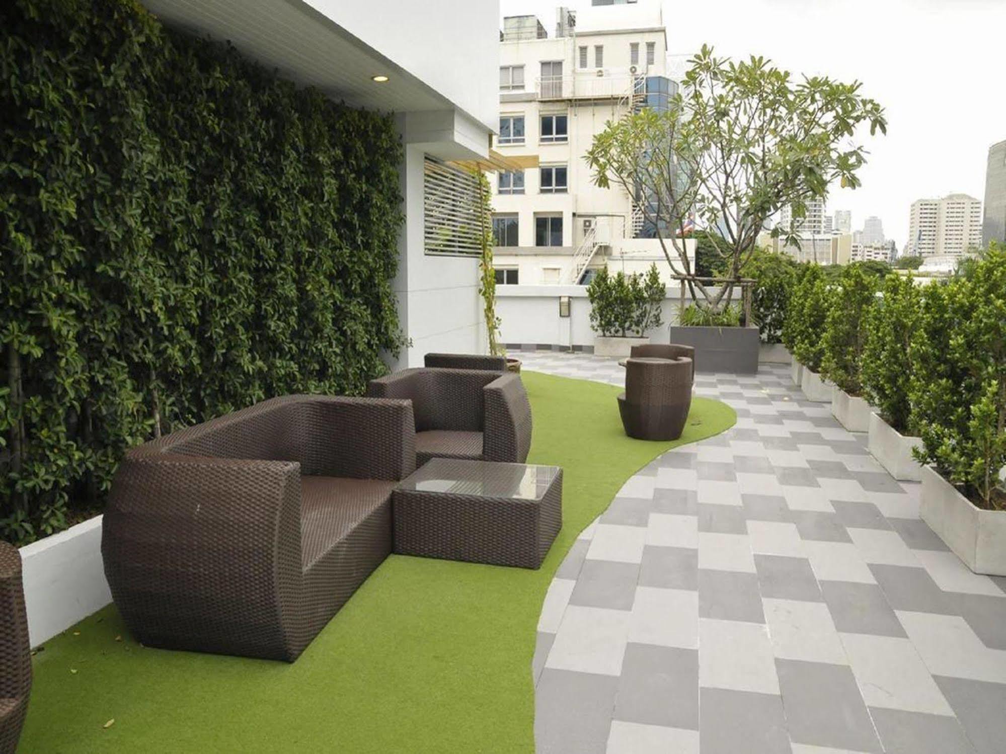 The Moonite Boutique Hotel Bangkok Extérieur photo